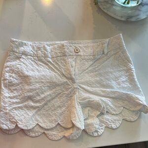 NWOT Crown and Ivy Scallop Shorts